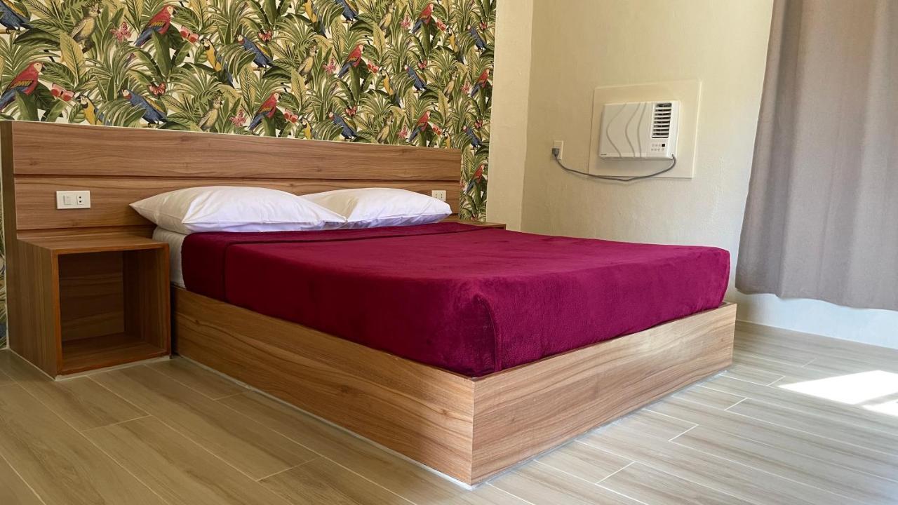 Red Knight Gardens Hotel Davao City Eksteriør billede
