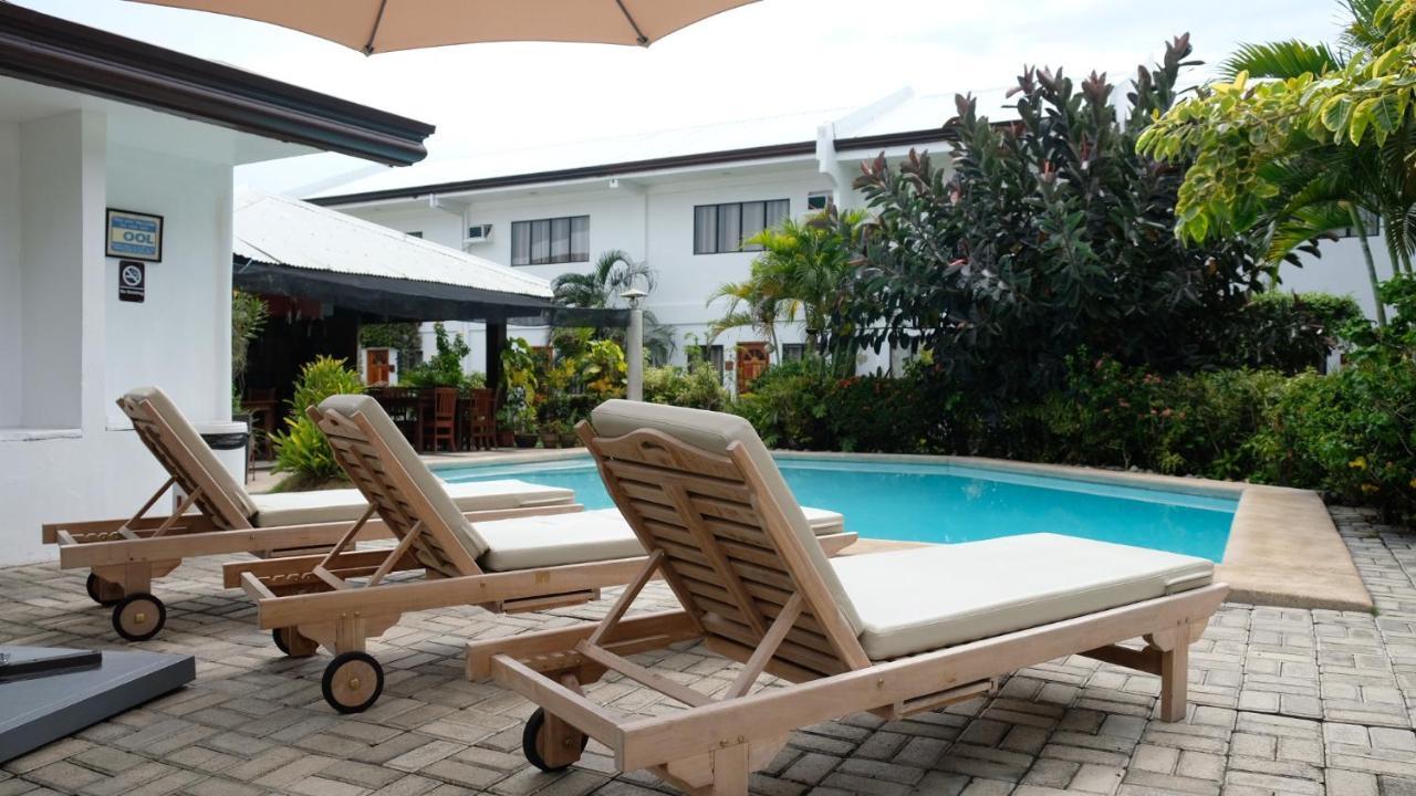 Red Knight Gardens Hotel Davao City Eksteriør billede