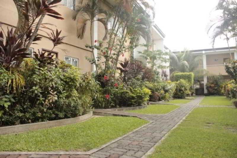 Red Knight Gardens Hotel Davao City Eksteriør billede