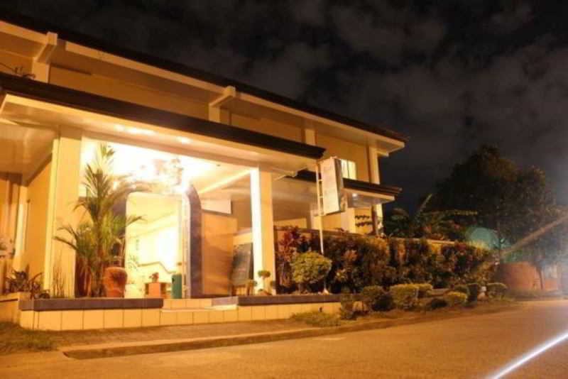 Red Knight Gardens Hotel Davao City Eksteriør billede