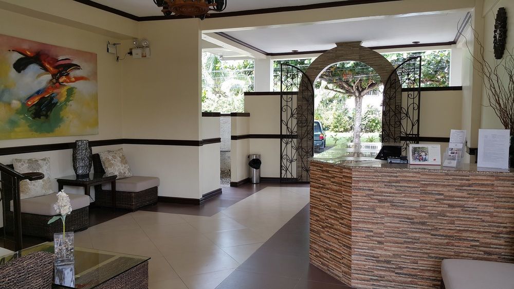 Red Knight Gardens Hotel Davao City Eksteriør billede