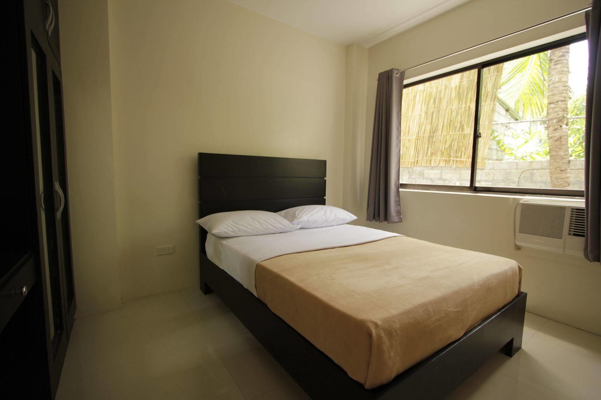 Red Knight Gardens Hotel Davao City Eksteriør billede